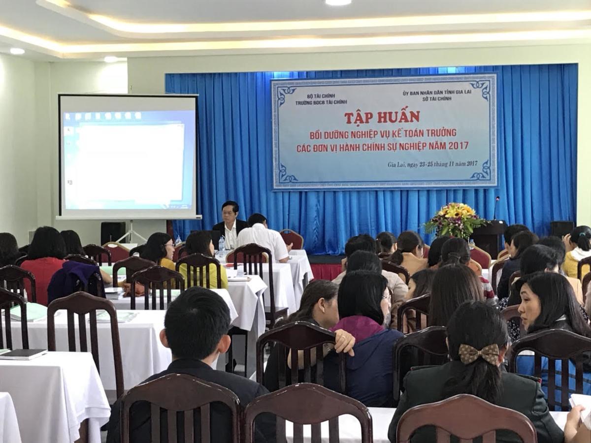 Cong Doan Gia Lai Hotel Pleiku Ngoại thất bức ảnh